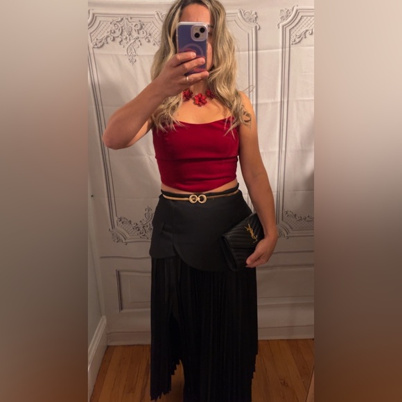 NWOT BOUTIQUE Contrast Pleated
Asymmetrical Skirt size L - Picture 6 of 10